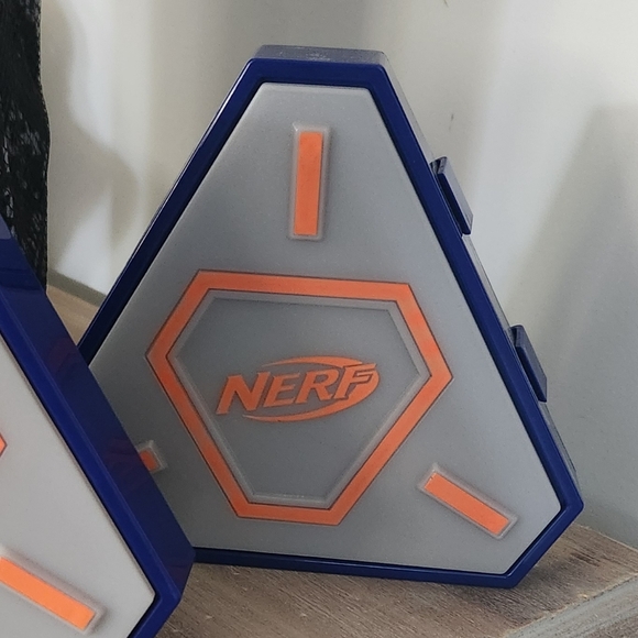 🔫🎯 Nerf Tactical Gear Set – Bag, 2 Flash Strike Targets, & Kids Tactical Vest - Picture 3 of 16